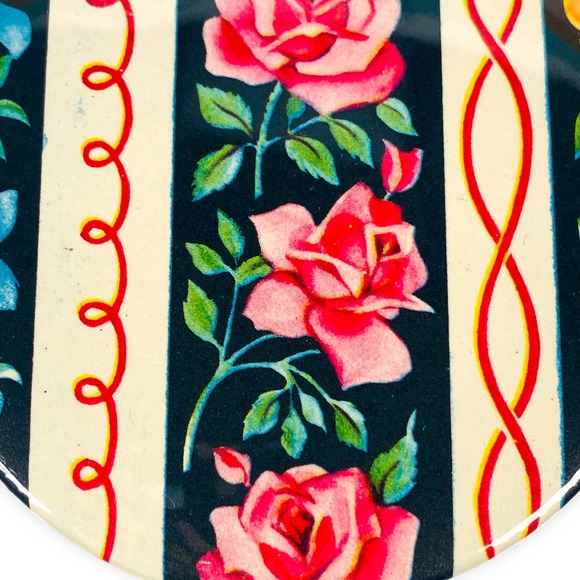 Vintage Upcycled 1950s Wrapping Paper Pocket Makeup Mirror 3" - Picture 5 of 9